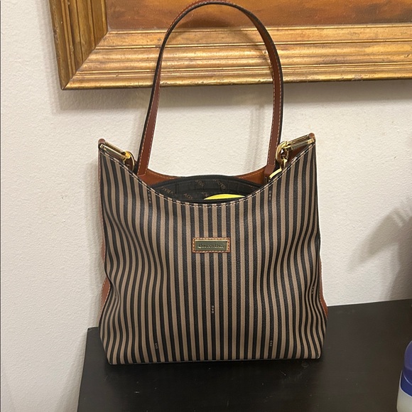 Elegant Striped Shoulder Bag in Black and Brown - Picture 1 of 6